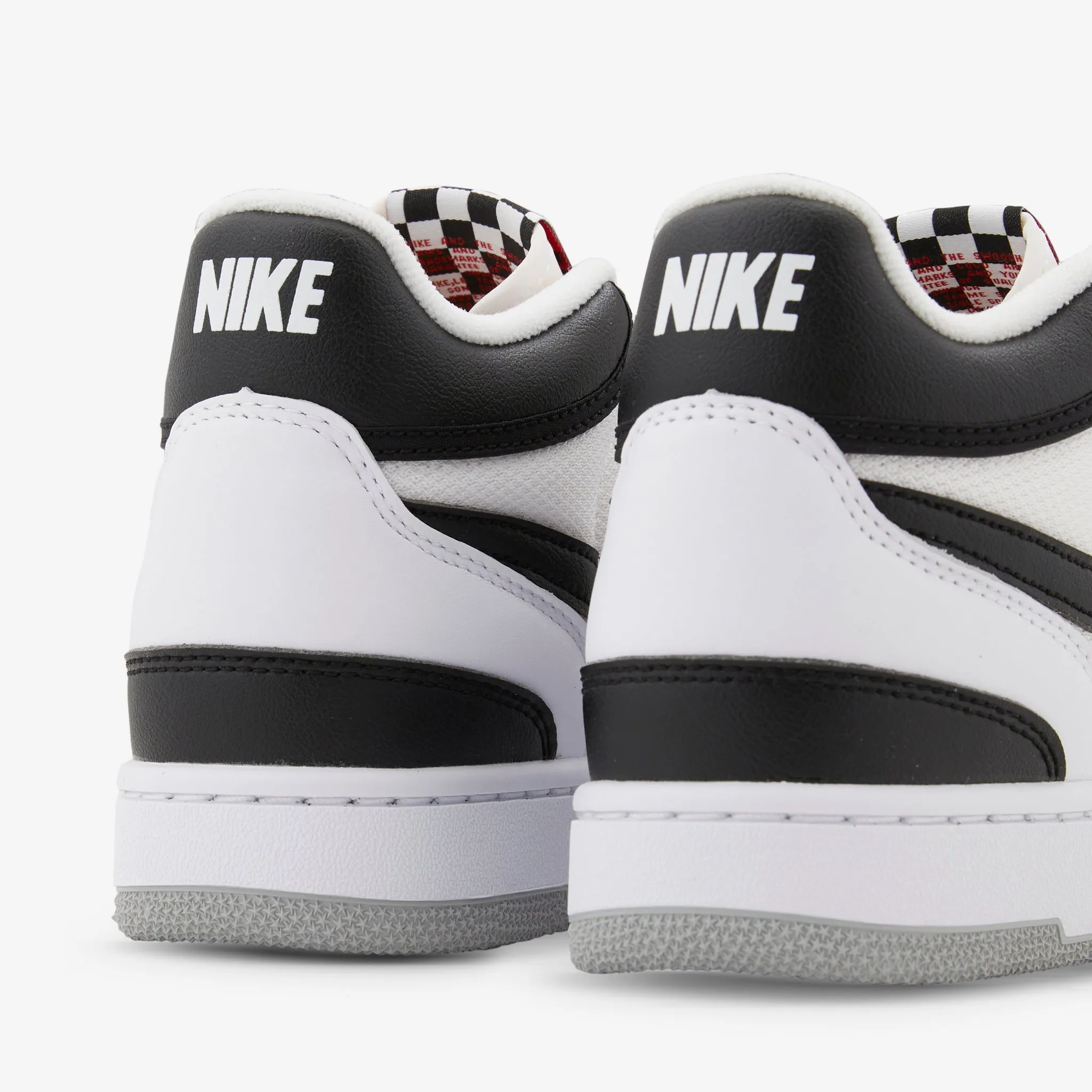 Attack White | Black | White
