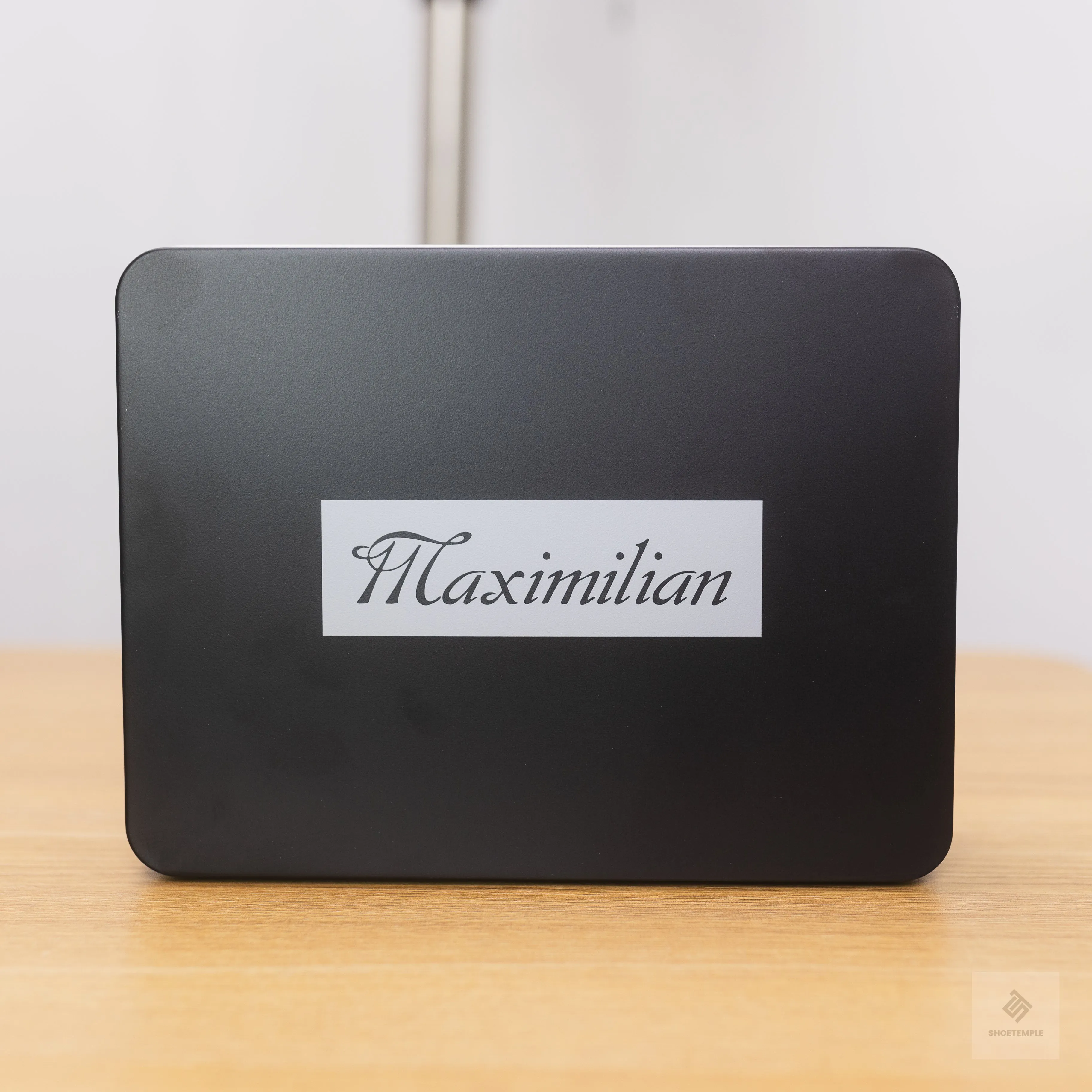 MAXIMILIAN Shoe Polish Kit 7 PC Leather Shoe Shining kit Care for Shoe Care and Cleaning.