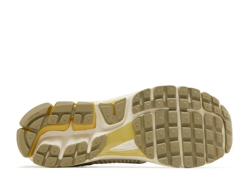 NIKE AIR ZOOM VOMERO 5 'LIGHT BONE OLIVE' - FV0397-001