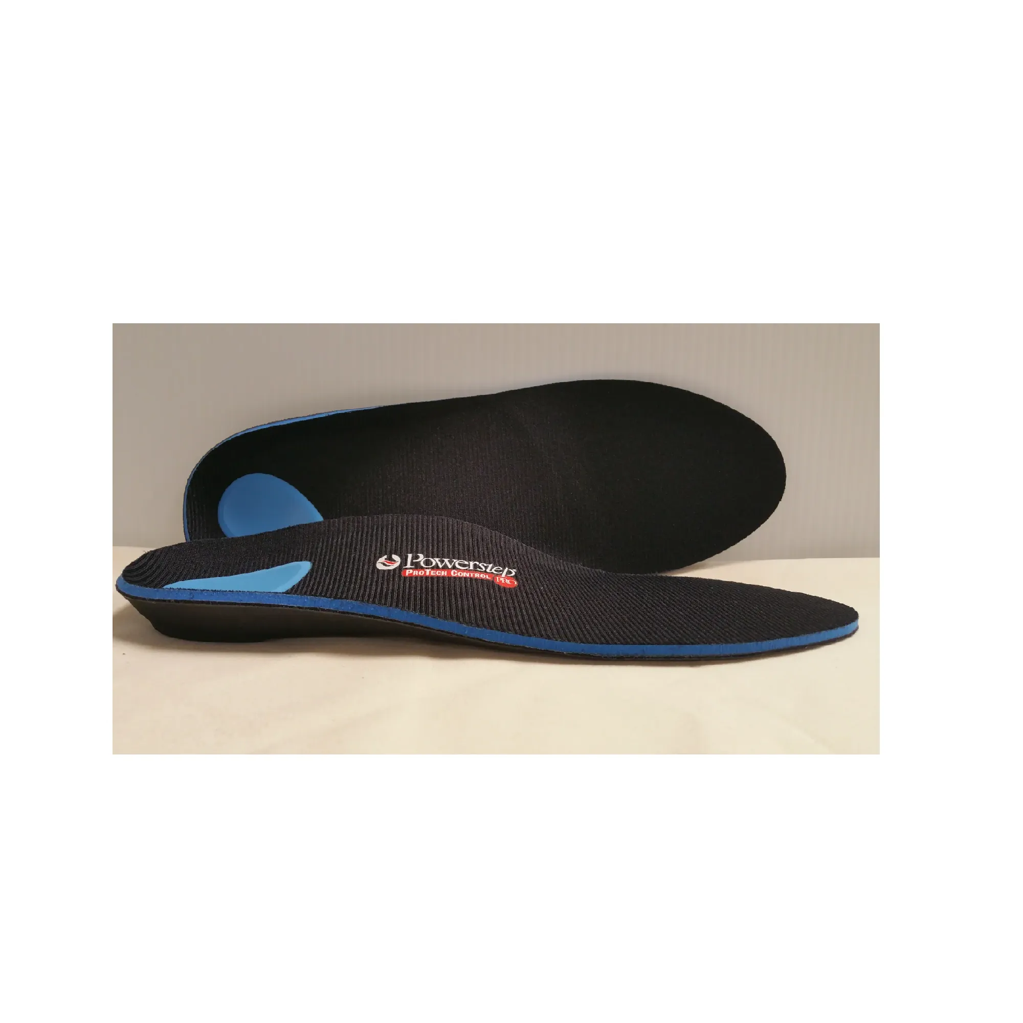 Powerstep Pro Control | Features A Deeper Heel Cup With Han Outer Post |  Color Black